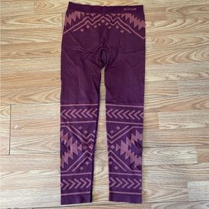 Burton seamless base layer, bottoms, size small.